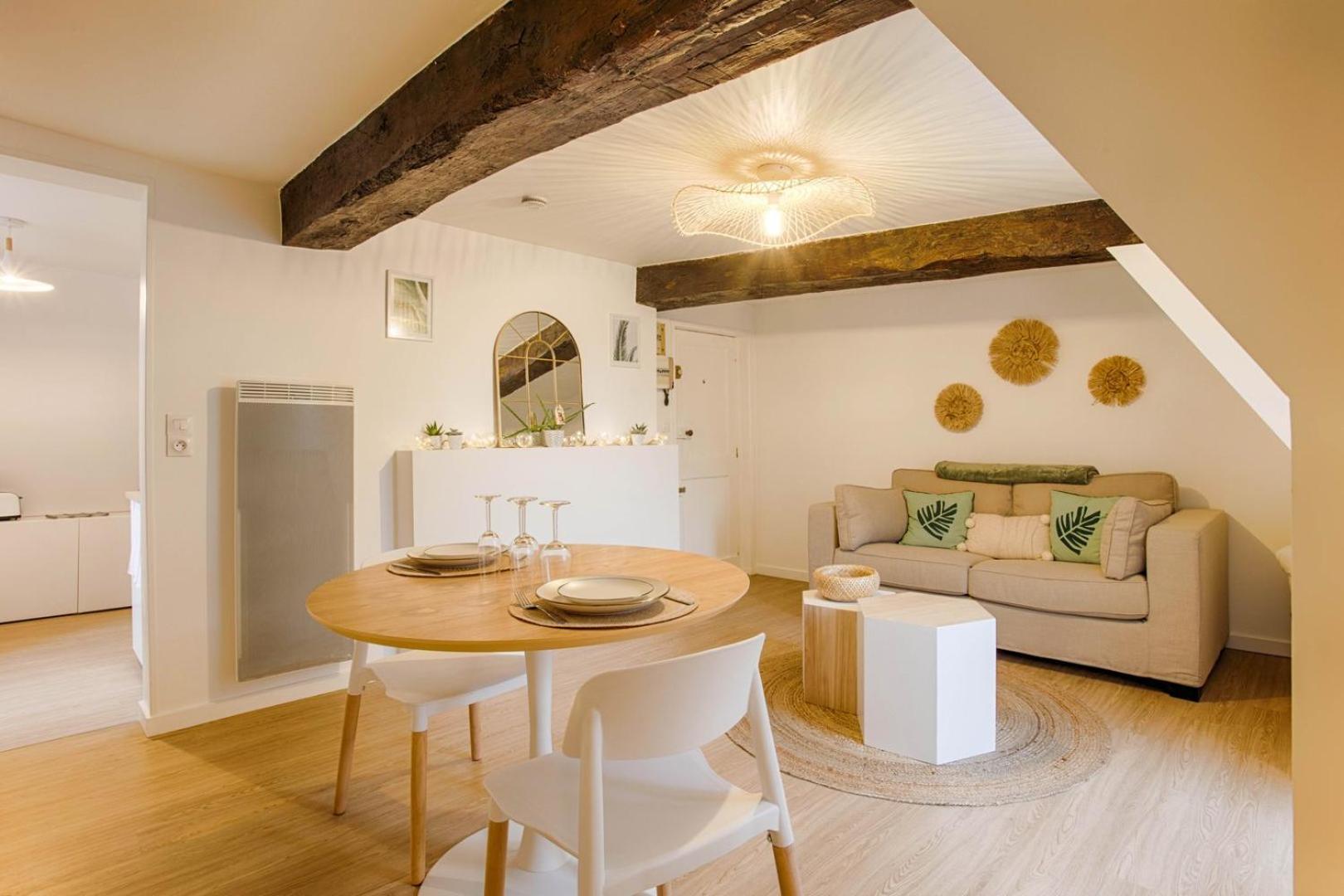 La Casa Amore — Joli Nid Douillet Place St-Sauveur Caen Exterior foto