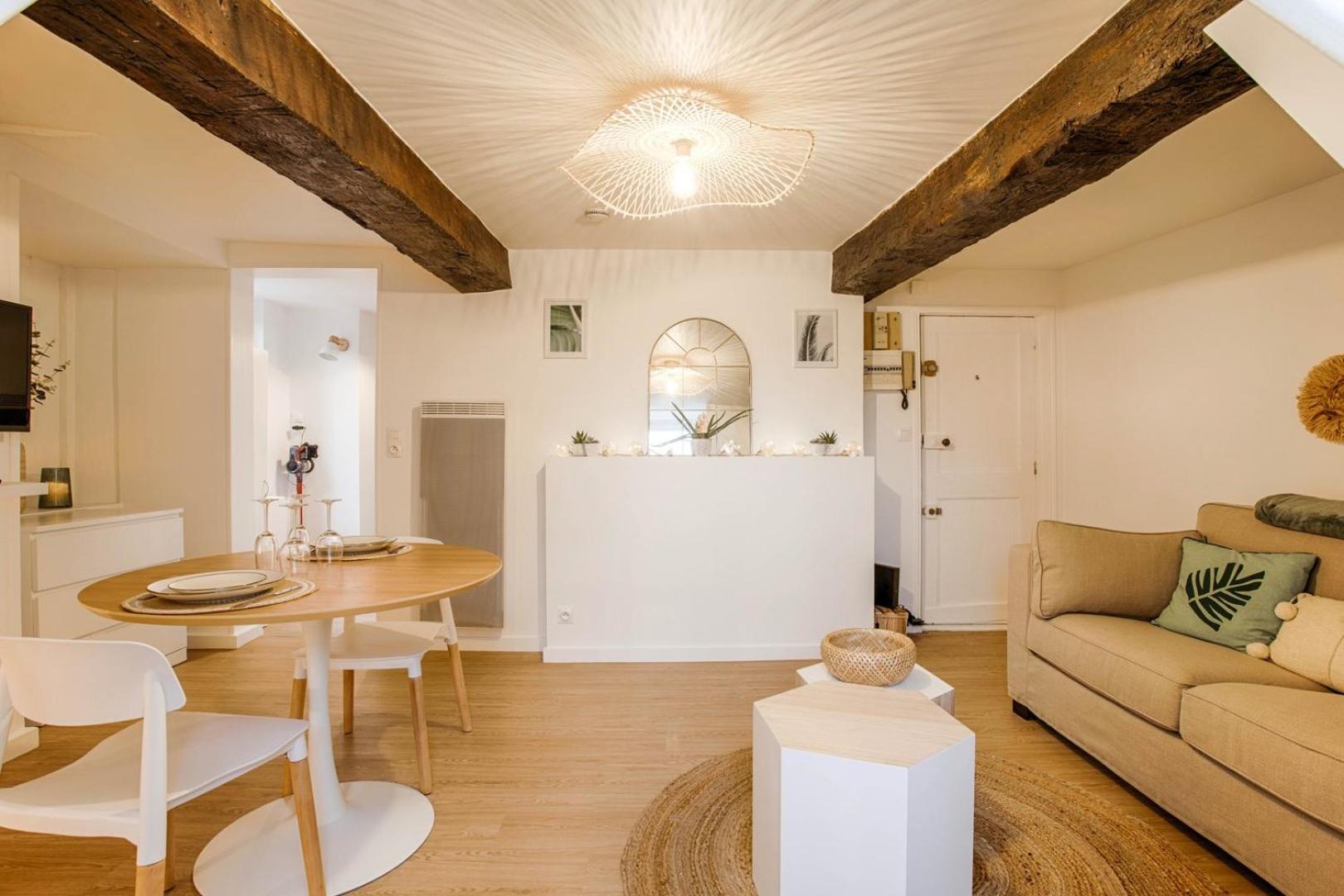 La Casa Amore — Joli Nid Douillet Place St-Sauveur Caen Exterior foto